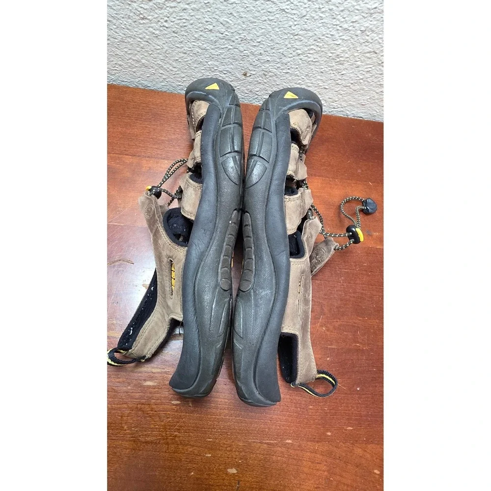 KEEN Newport Leather Sandals Mens‎ 8 Brown Waterproof Hiking Sport Fisherman Sho